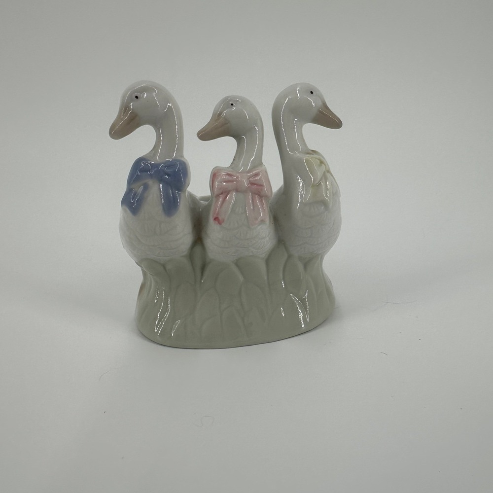 Vintage Ceramic Trio of Geese Figurine Taper Candle Holder Pastel Bows Taiwan